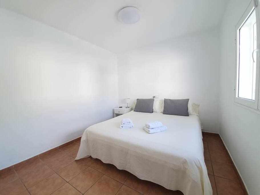 Costa Mathilda Apartment Тиас Экстерьер фото